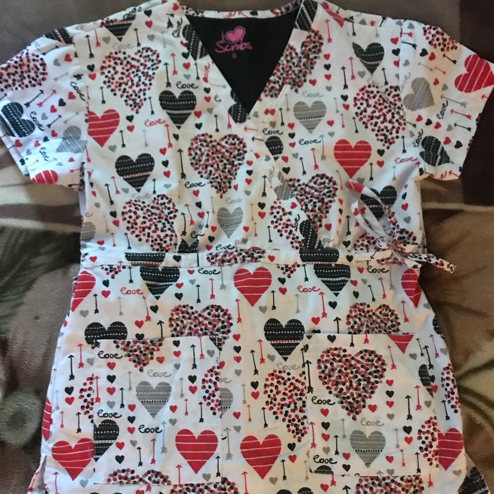 Scrub set - Picture 2 of 2